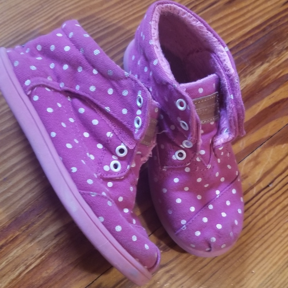 Tom's high tops